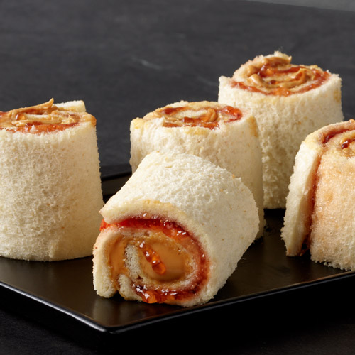 SKIPPY® Peanut Butter Sushi Rolls / Rollos de “Sushi” de mantequilla de maní